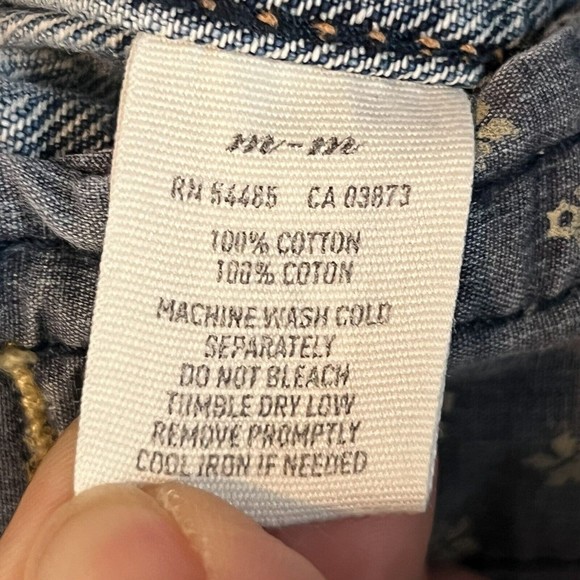 American Eagle Medium Rugged Distressed Blue Denim Cropped Jean Jacket - Picture 8 of 11